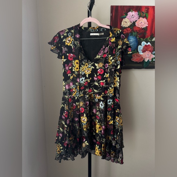 Alice + Olivia Black 3d Floral burnout Mini Dress size 6 - Picture 2 of 11